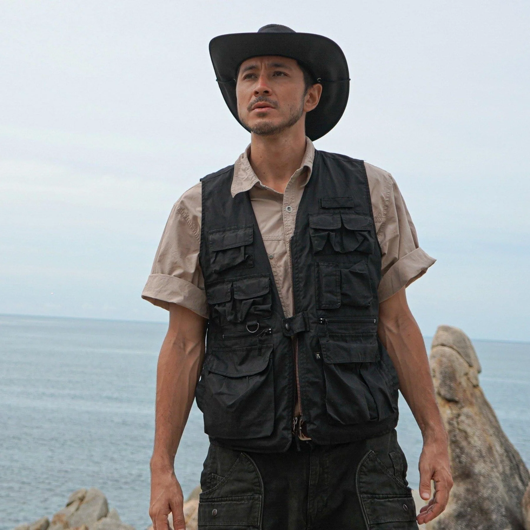 Kakadu Traveller Multi Pocket Vest - Image 13